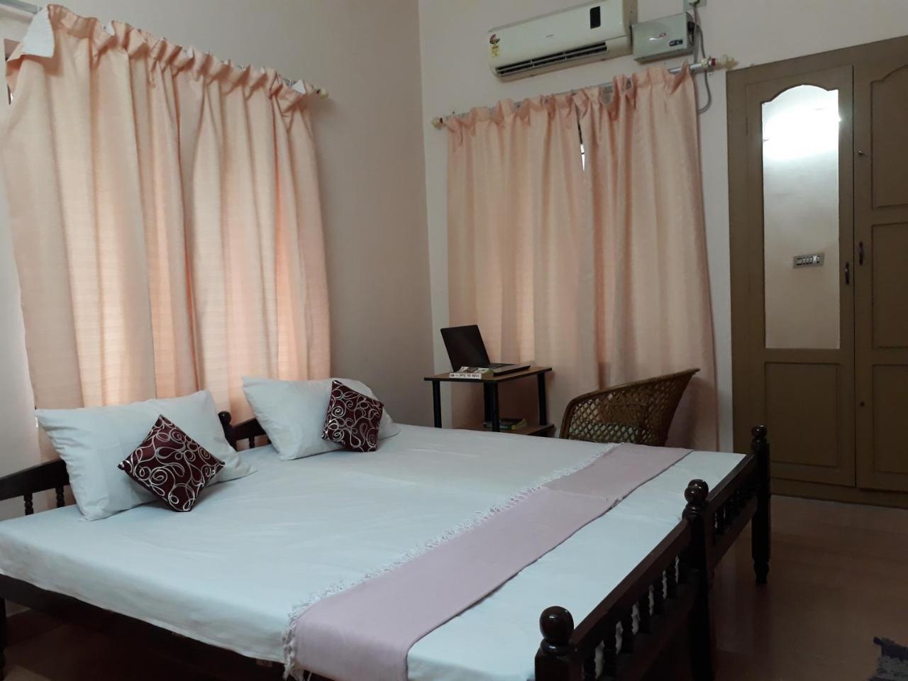 Valiyathayil Home Stay Kochi Exteriér fotografie